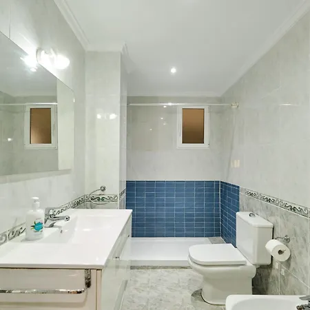 Atarazanas Flat *