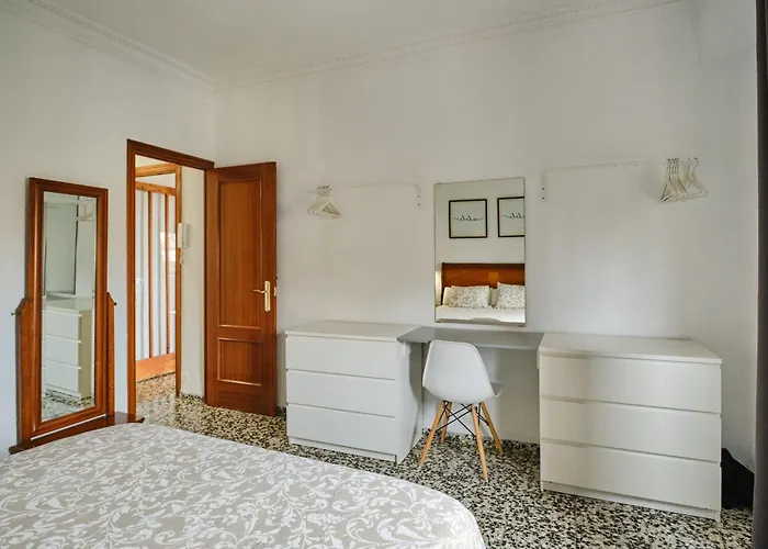 Atarazanas Flat דירה *